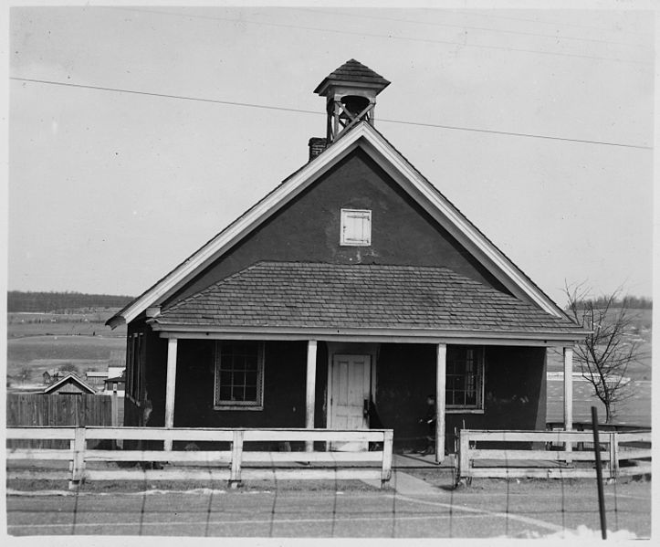 Amish schoolhouse, Lancaster, Pennsylvania.